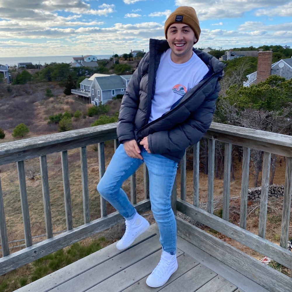 Meet your Posher, Colby